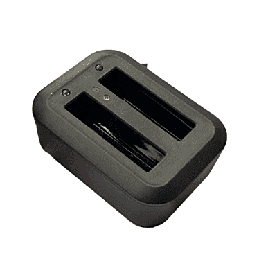 Base de Carga Dual para Baterías de Bodycam| Compatible con XMRX5V2| Diseño Compacto | Carga Rápida Dual |  Indicadores de Estado| Material ABS | No incluye Bateria.